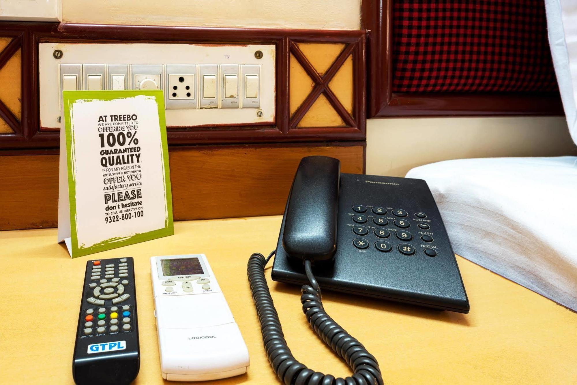 Fabhotel Kyra - Near Airport Road أحمد أباد المظهر الخارجي الصورة