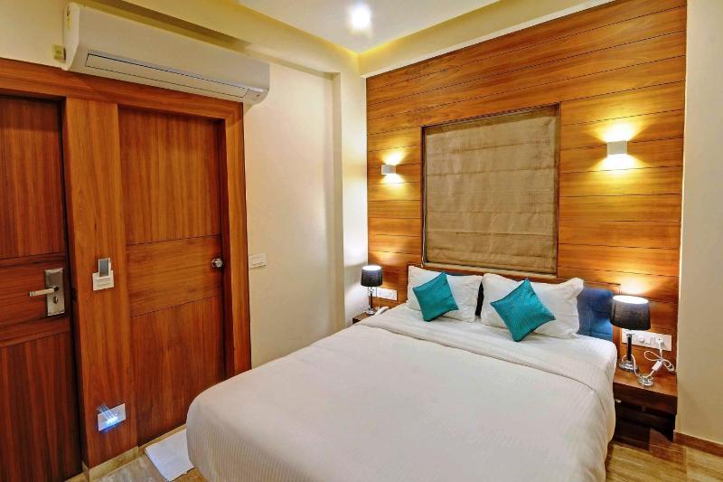 Fabhotel Kyra - Near Airport Road أحمد أباد المظهر الخارجي الصورة